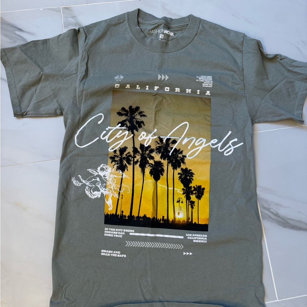 Fashion Nova Gray California Sunset Tee